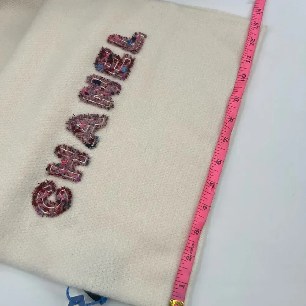 NWT Chanel Ivory‎ Tweed Spell out cashmere scarf